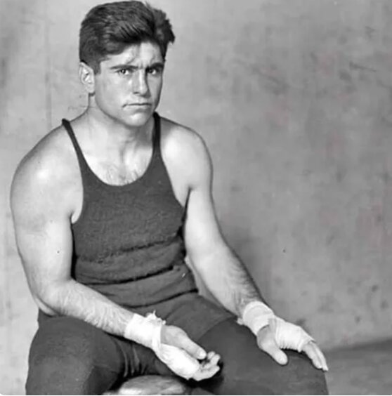 Luis Ángel Firpo: Il Toro della Pampa del boxe